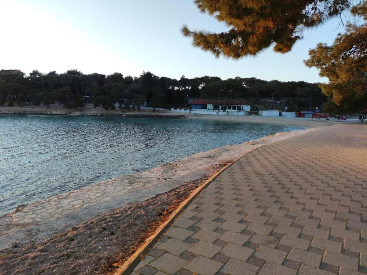 Mobile Home Eden Pavlov Biograd Na Moru